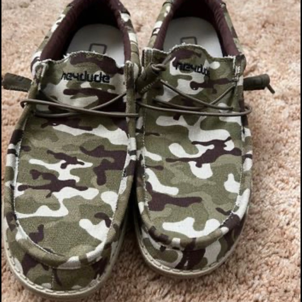 Camo hey dudes Wally new never worn